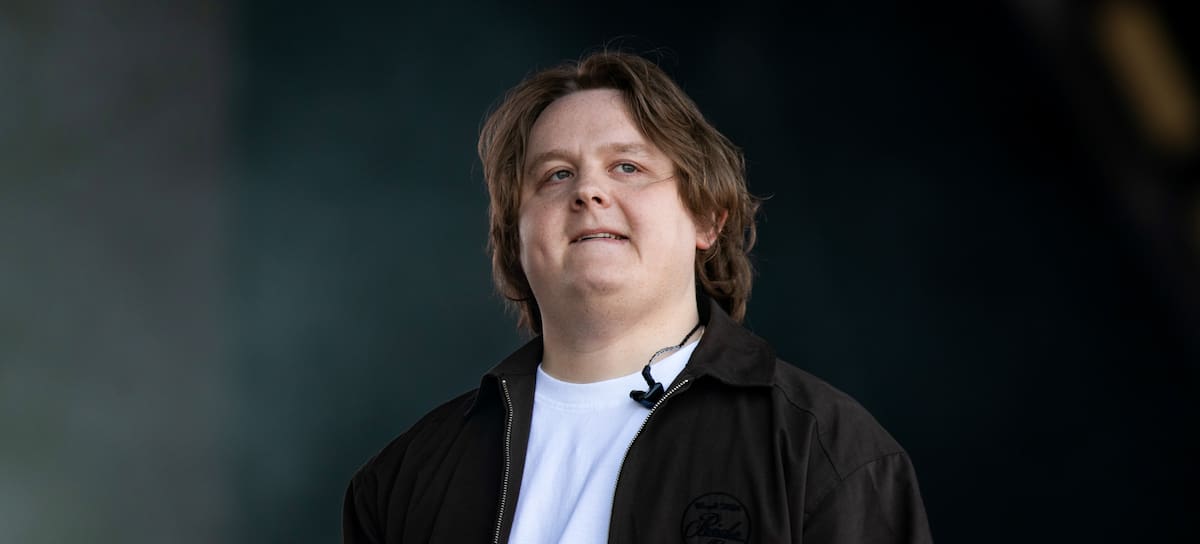 Lewis Capaldi, en el festival de Glastonbury 2025