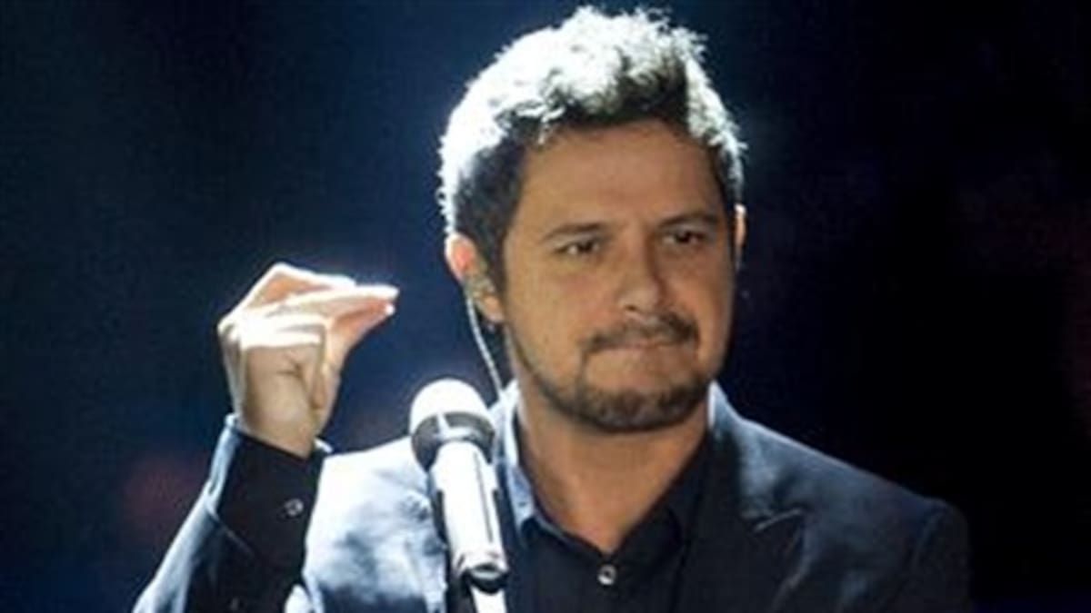 Alejandro Sanz habló de su hijo