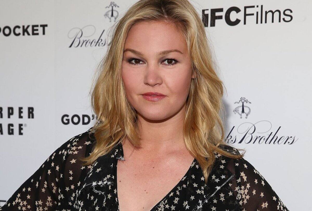 Julia Stiles