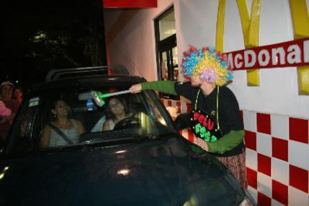 La Hora sin Nombre Segundo Aniversario Mc Donald's Zapote