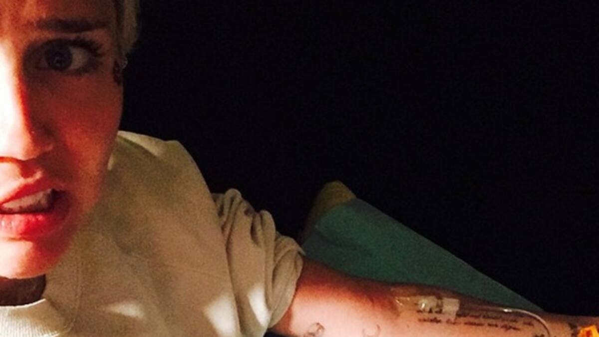 Miley Cyrus se inyecta vitaminas para aumentar su energía