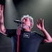 Iván Ferreiro y Leiva rinden homenaje a El último de la fila cantando ‘Insurrección’