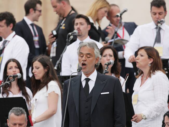 Andrea Bocelli actuando frente al Papa en 2015