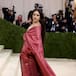Rosalía revoluciona la MET Gala con un diseño inspirado en Lola Flores que alaba Rauw Alejandro