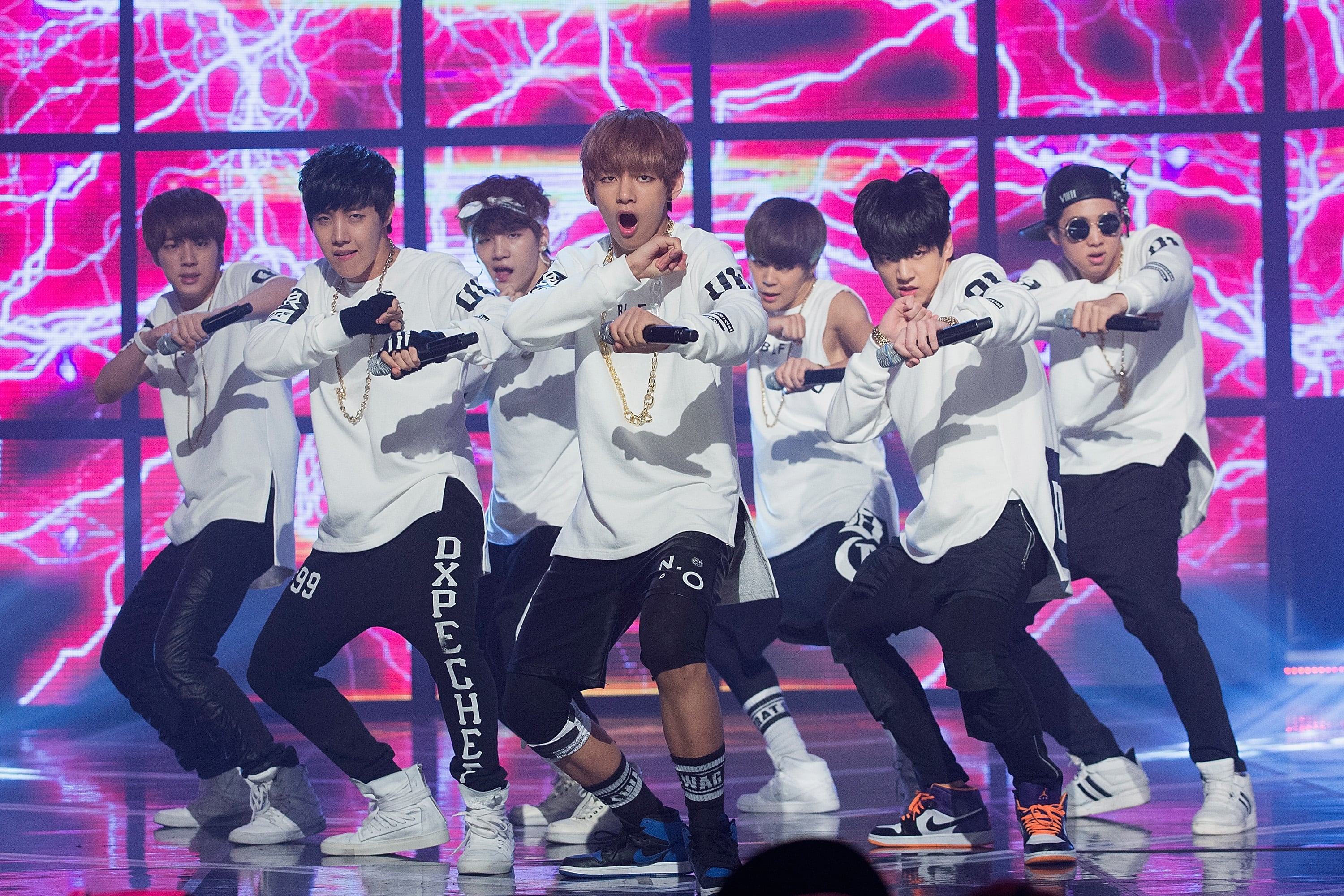 BTS prepara su regreso a los escenarios con un tour mundial para presentar su quinto disco