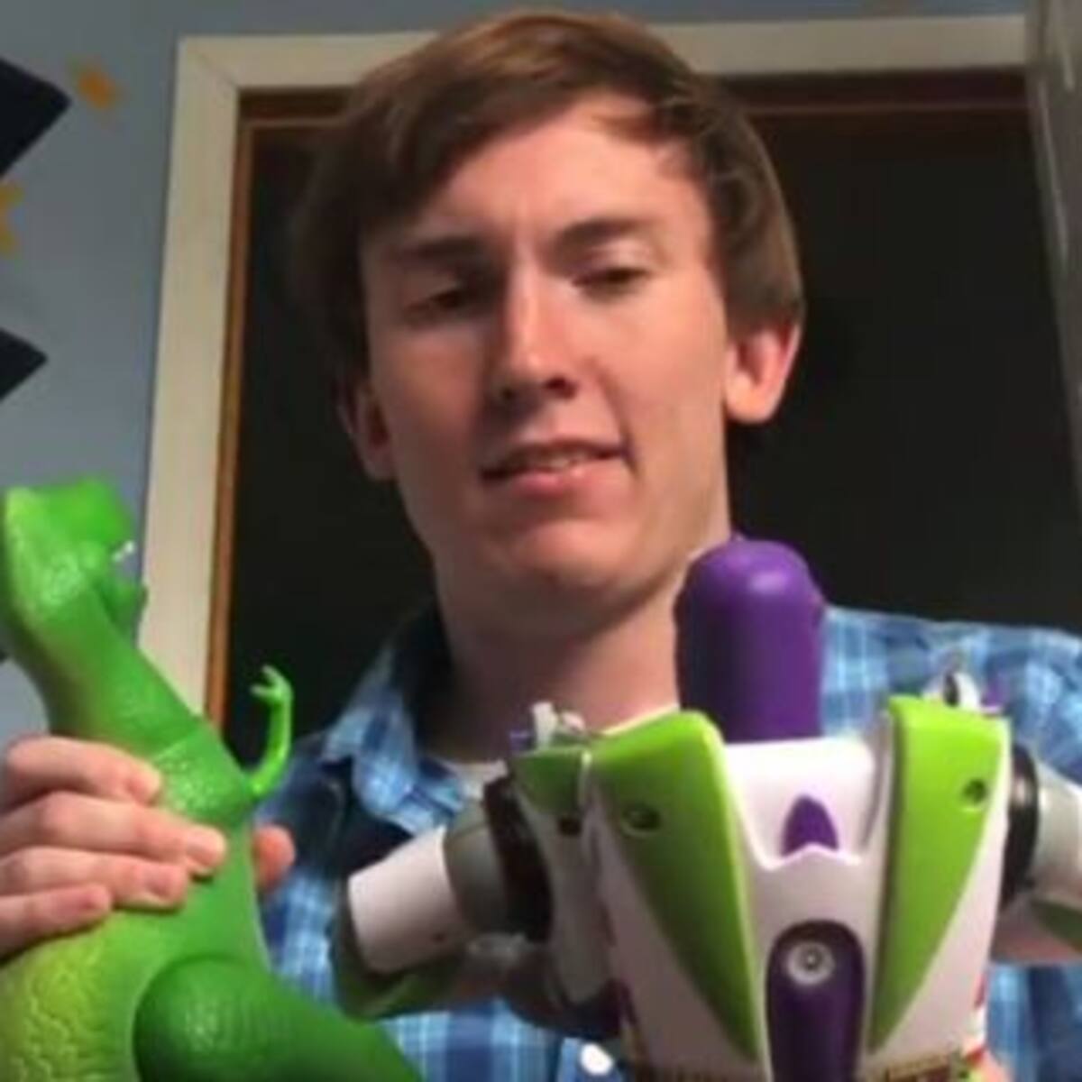 Así sería “Toy Story 3” con juguetes reales