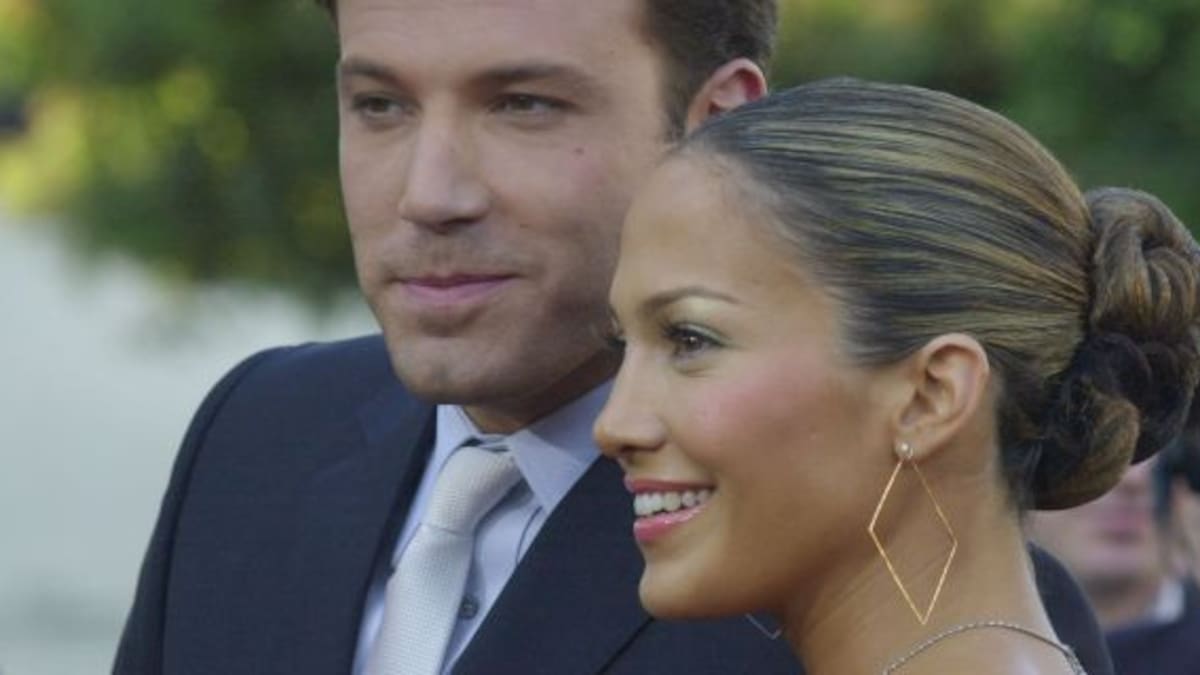 Ya no se ocultan: El apasionado beso de Jennifer López y Ben Affleck en público