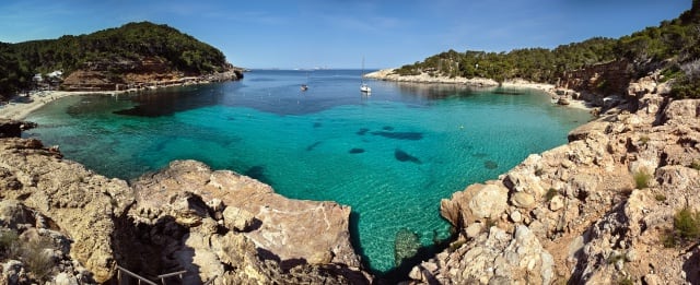 Cala Salada en San Antonio