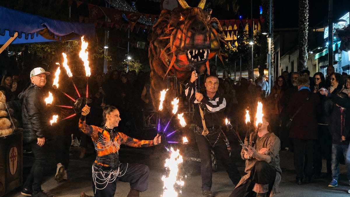 El mayor mercado medieval que está a menos de 1 hora de Madrid con productos artesanales, acrobacias, dragones y desfiles