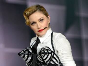 Madonna: Con ‘MDNA Tour’ llegó el escándalo… y los millones