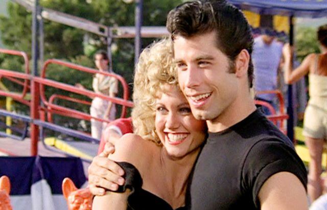 John Travolta hizo resurgir esta tendencia con su personaje de Danny Zuko.