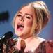 Mirá como resolvió Adele un problema en vivo