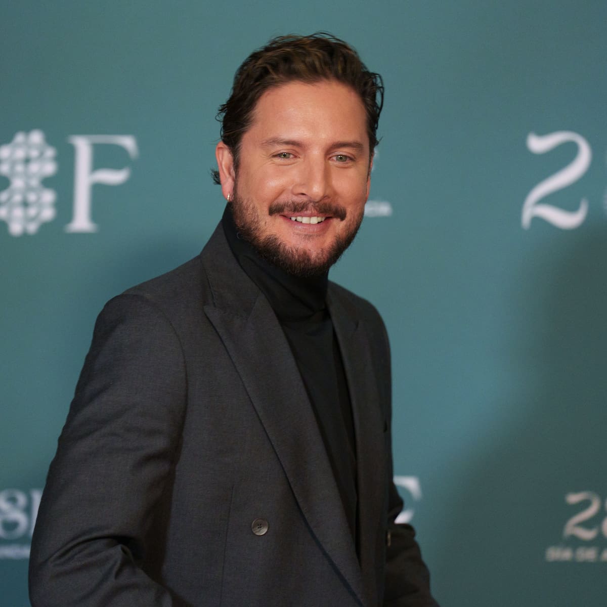 Así suena ‘Oh si pudiera’, el nuevo single de Manuel Carrasco antes de comenzar sus conciertos de estadio