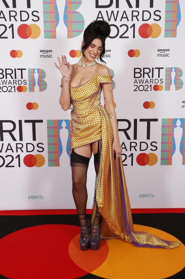 Dua Lipa en los Brit Awards 2021