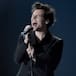 HARRY STYLES SE ATREVE CON UNO DE LOS DISEÑADORES ESPAÑOLES MÁS ROMPEDORES