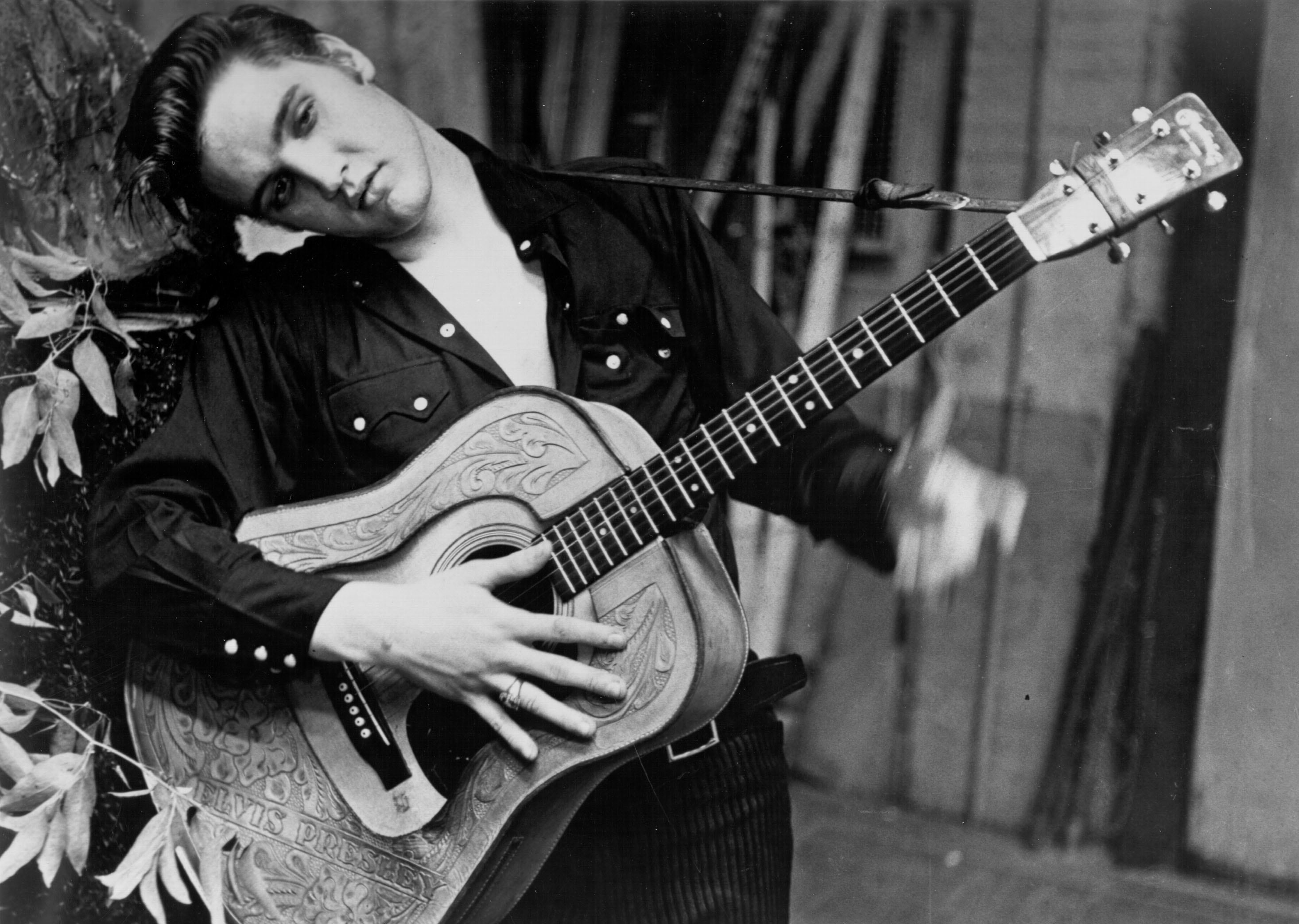 Elvis Presley en una fotografía realizada en 1956.