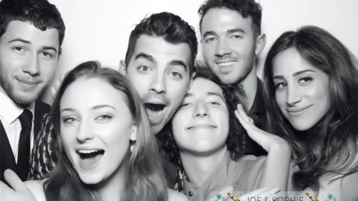 Tenemos fotos de la fiesta de compromiso de Joe Jonas y Sophie Turner