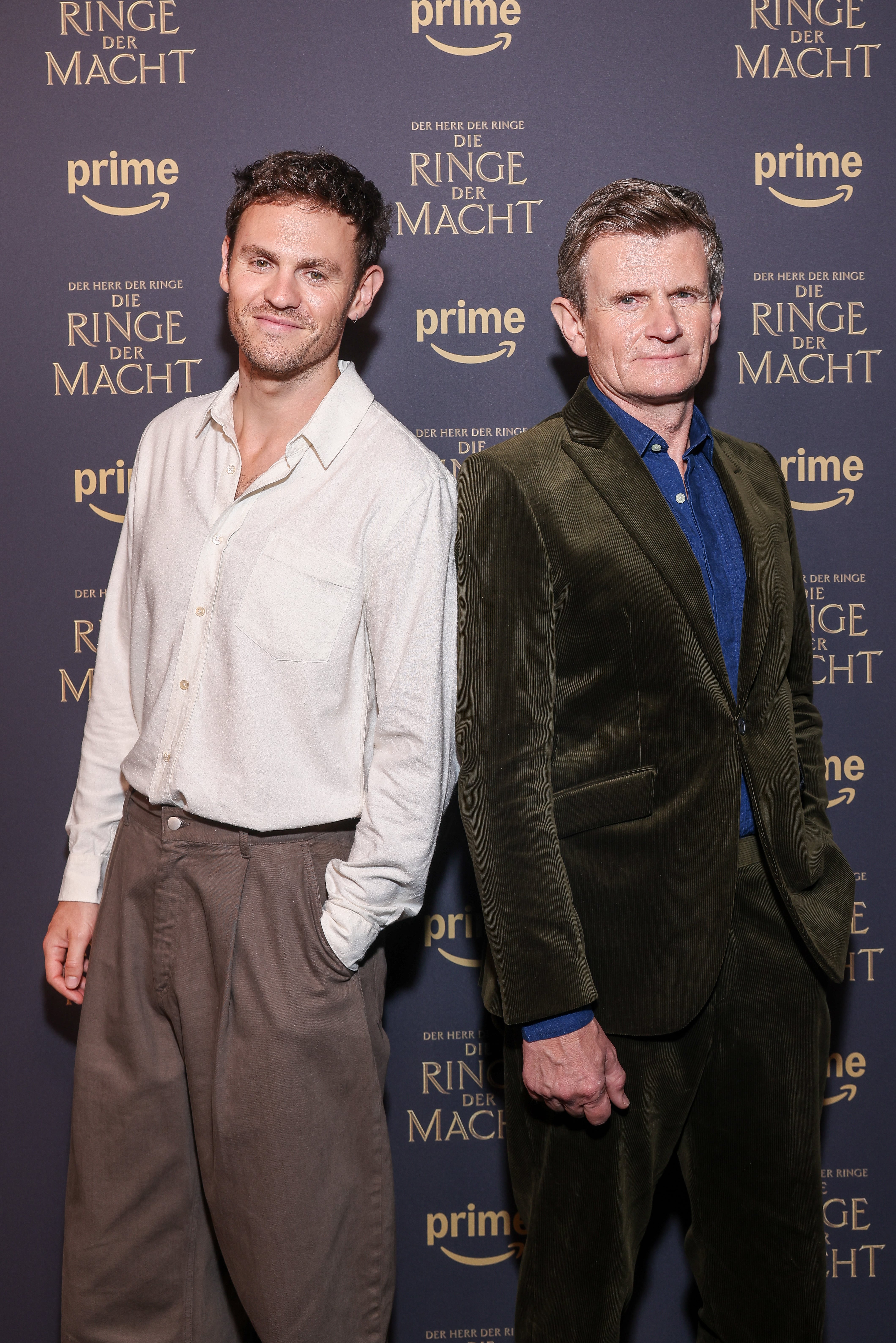 Charlie Vickers y Charles Edwards en la premiere de Los Anillos de Poder en Berlín, el 8 de agosto de 2024. (Photo by Gerald Matzka/Getty Images)