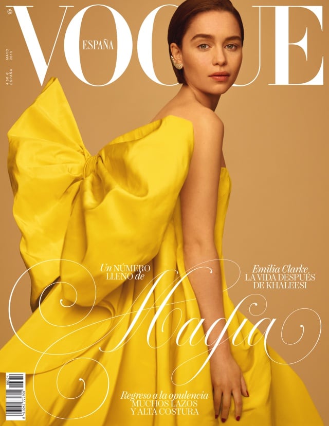 Emilia Clarke protagoniza la portada del número de mayo en Vogue España