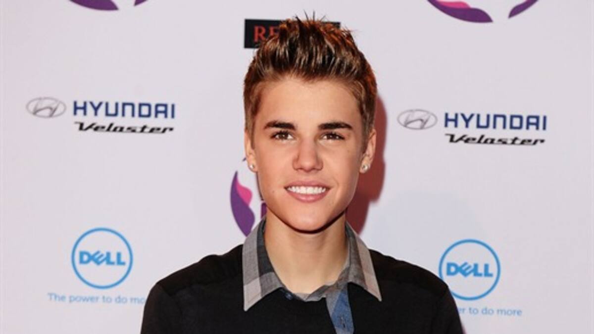 Fan de Justin Bieber vuelca su piano en pleno concierto