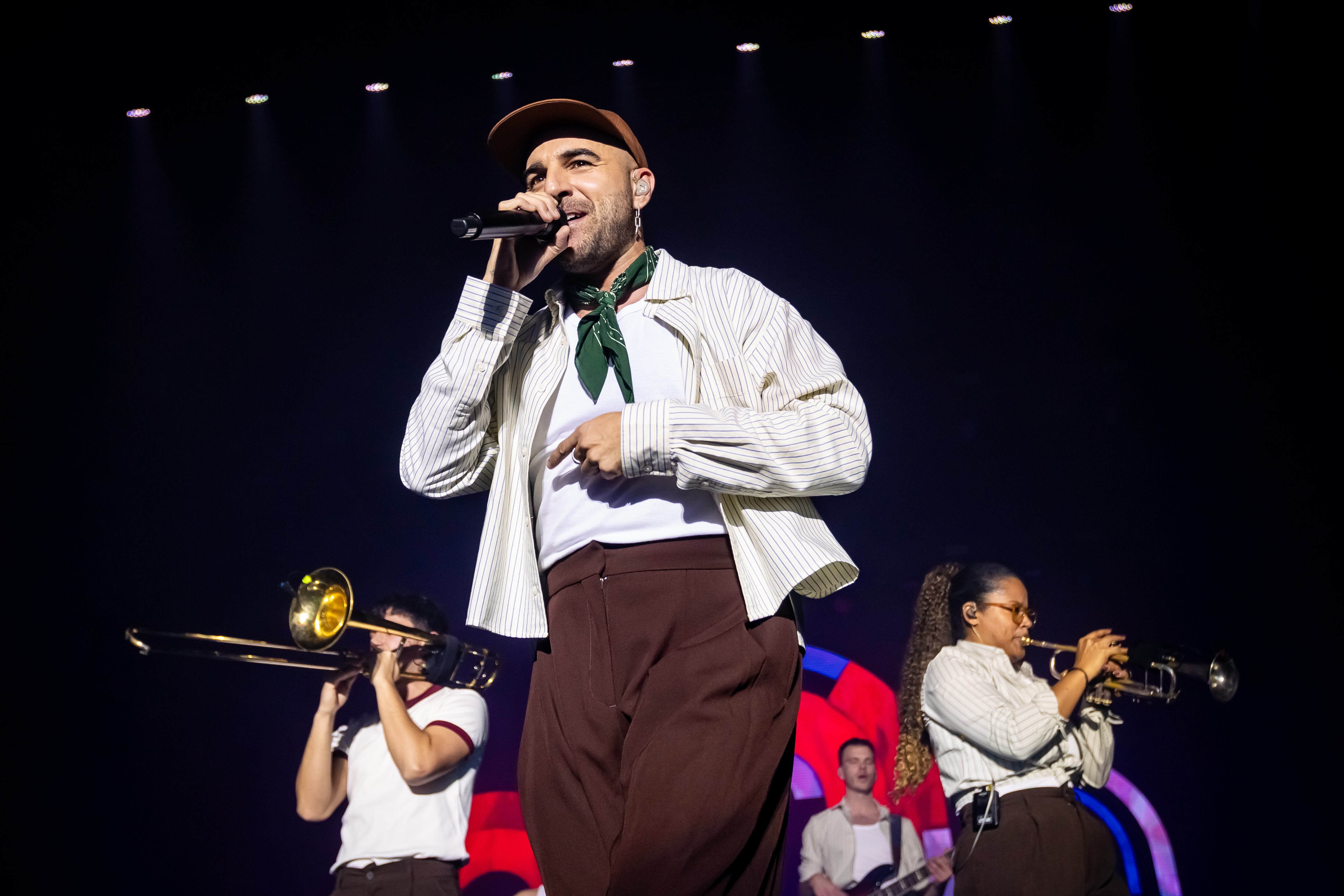 MADRID, SPAIN - DECEMBER 17: Nil Moliner performs in concert at Movistar Arena on December 17, 2025 in Madrid, Spain. (Photo by Aldara Zarraoa/Getty Images)