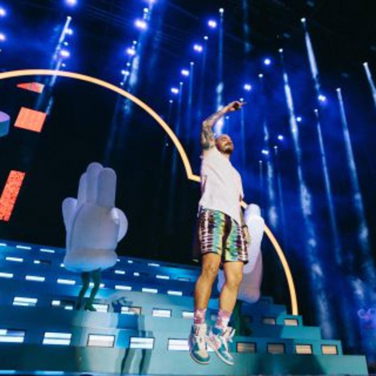 J Balvin la rompió con su show en Medellín ante más de 45.000 personas