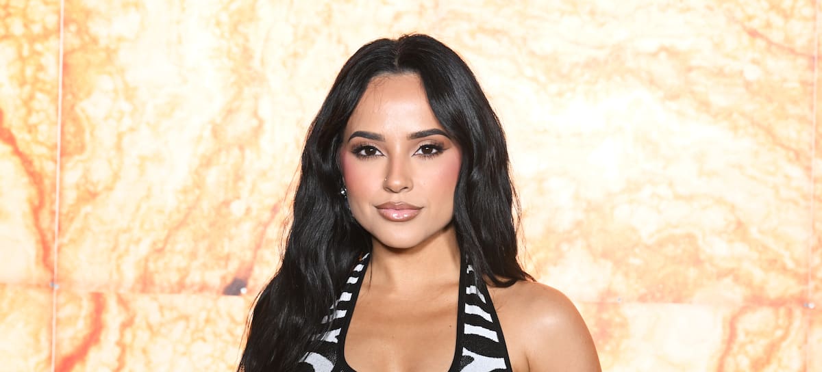Becky G en el evento REVOLVE en Los Angeles, marzo 2026.