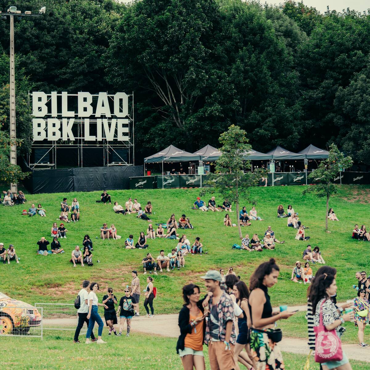 Bilbao BBK Live 2026 refuerza su compromiso social: puntos violeta y LGTBI+; y movilidad sostenible