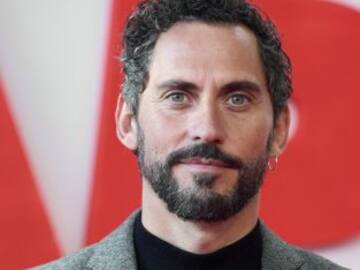 Paco León comparte una impactante imagen para abrir un debate de género en el que participa Leo Rizzi