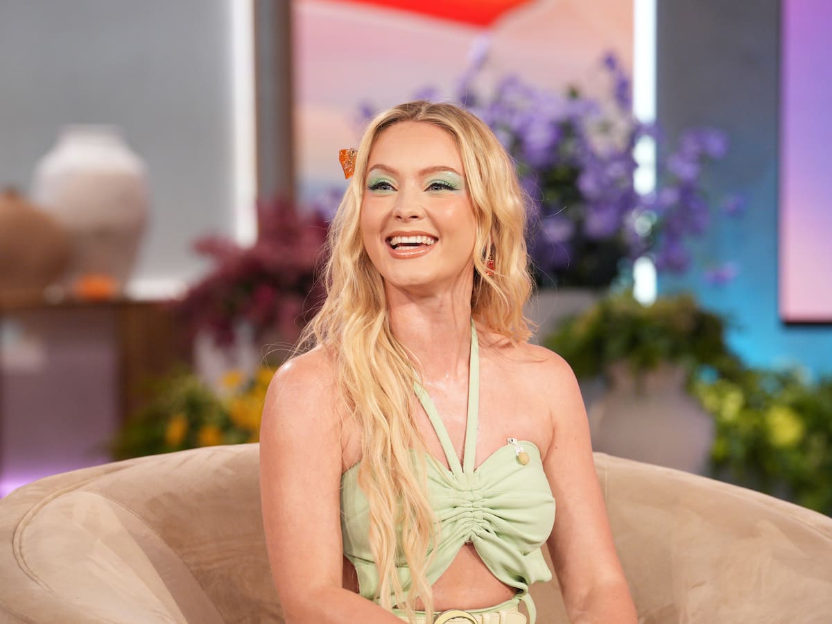 Zara Larsson defiende a Chappell Roan: "En realidad odiáis a las mujeres"