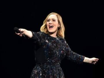 Adele habla sobre ‘30’: “Este álbum es una autodestrucción, una autorreflexión y una autorredención”