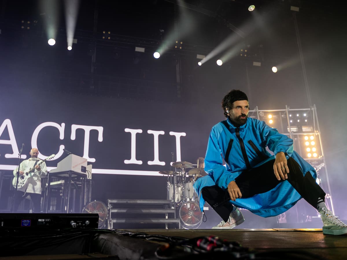 Kasabian lanza su noveno disco 'ACT III', una psicodélica mirada al futuro que no olvida sus raíces