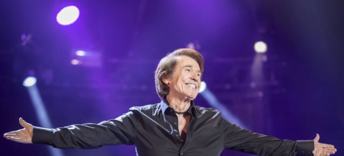 Raphael durante un concierto celebrado en el Palau de Sant Jordi de Barcelona en octubre de 2017