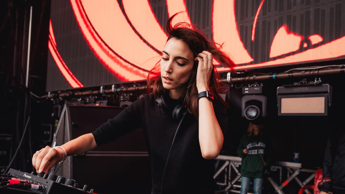 Amelie Lens nos muestra su 'Aura', su disco debut tras 10 años de trayectoria