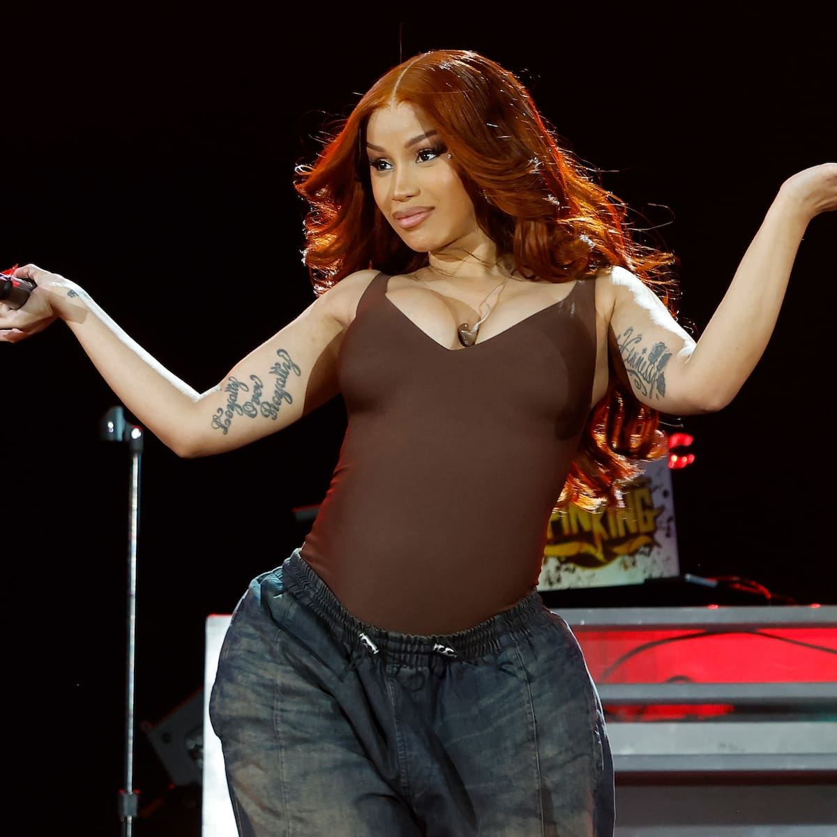 Cardi B reconoce que los conciertos de Beyoncé están "muy lejos" de lo que ella podría hacer