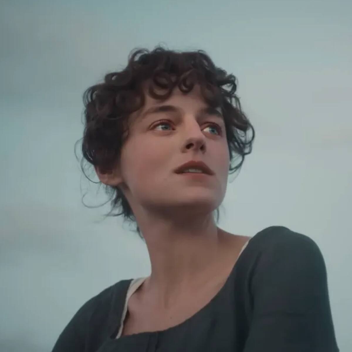 Tráiler de 'Orgullo y prejuicio' en Netflix: Emma Corrin y Jack Lowden protagonizan la nueva serie basada en Jane Austen