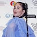 Mala Rodríguez se desnuda en la cama y Lola Índigo reacciona