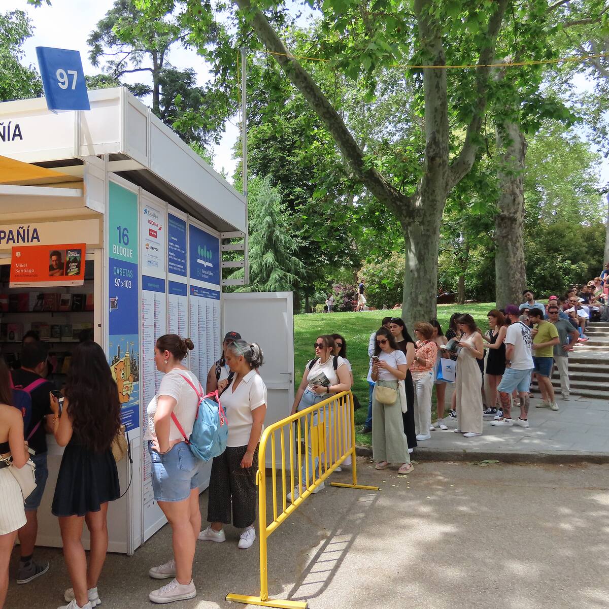 ¿Quién firma hoy, sábado 30 de mayo, en la Feria del Libro 2026? Lista completa de los autores y horarios