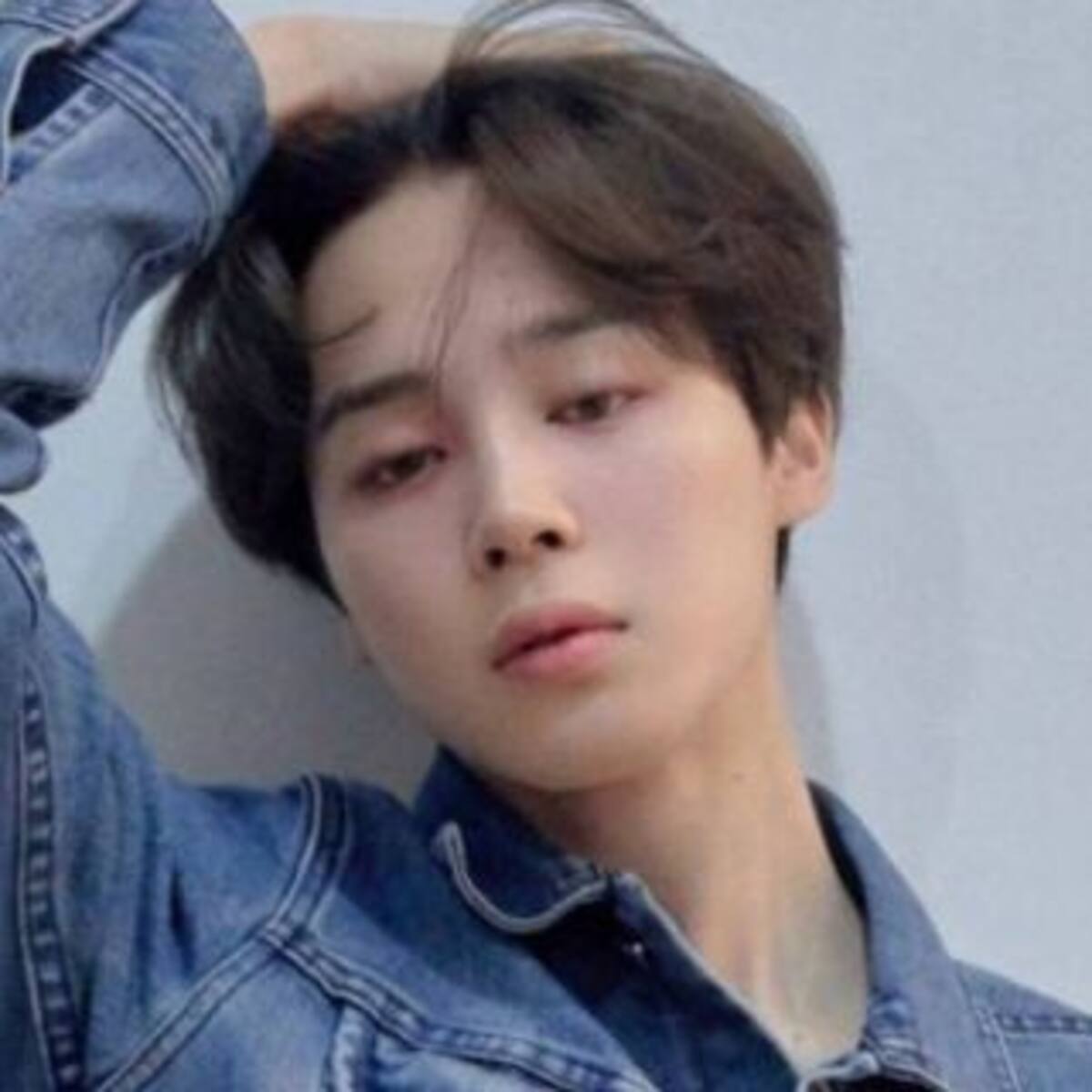 Fan de BTS se operó la cara para parecerse a Jimin