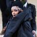 Rihanna ya tiene su figura de cera navideña en Berlín y todos se mofan de ella: “Sin comentarios”