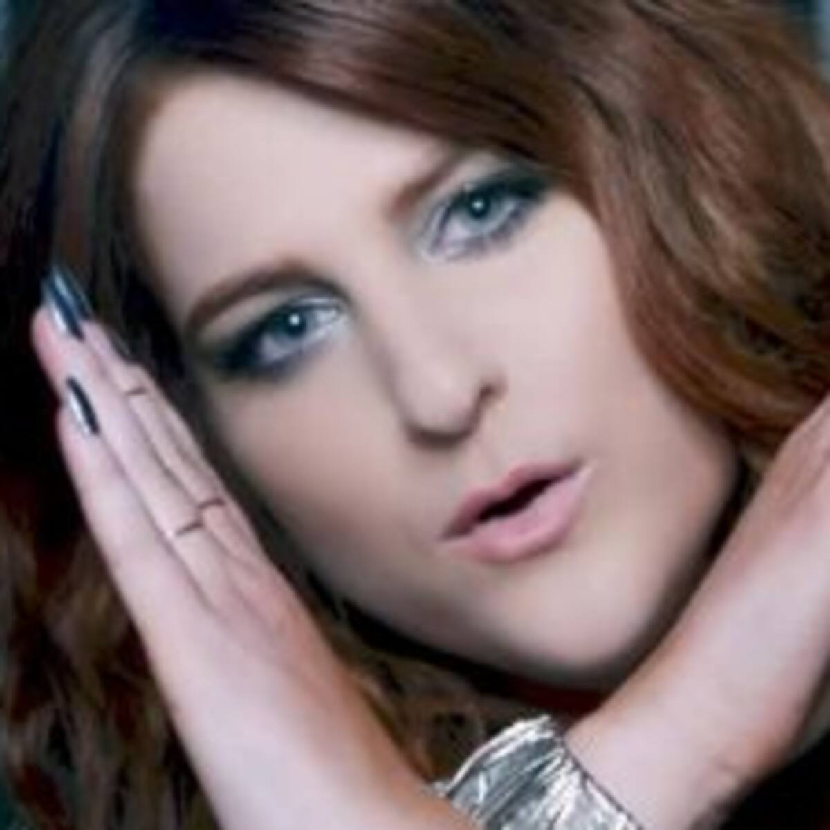 Meghan Trainor cantando en los pasillos del supermercado