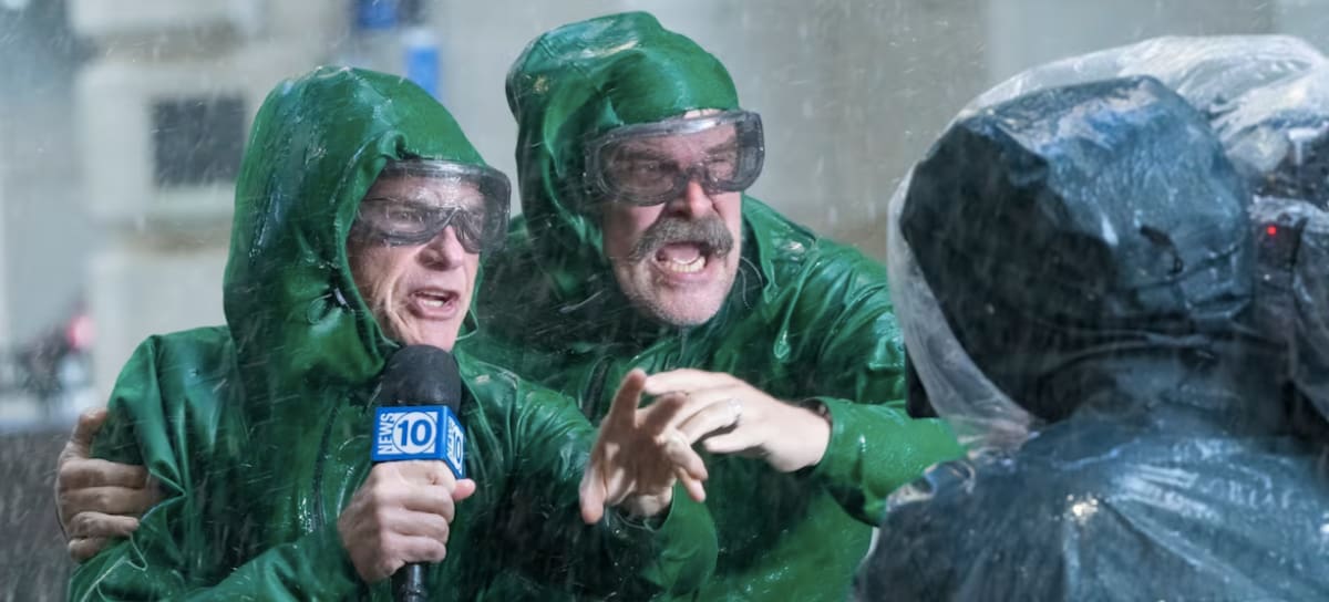 Los actores, Jason Bateman y David Harbour, en la serie 'DTF St. Louis'.