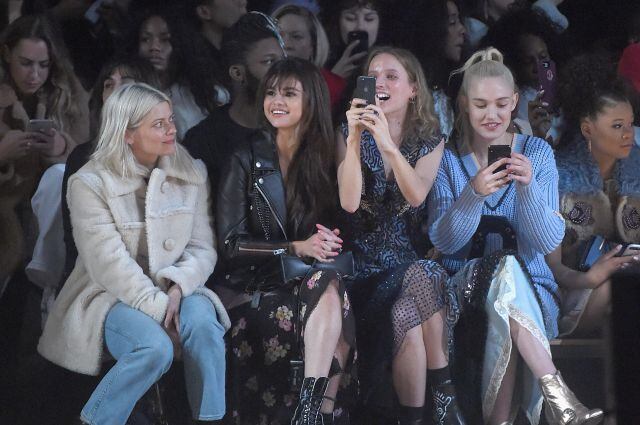 Selena Gomez, divertida en el front row del desfile de Coach