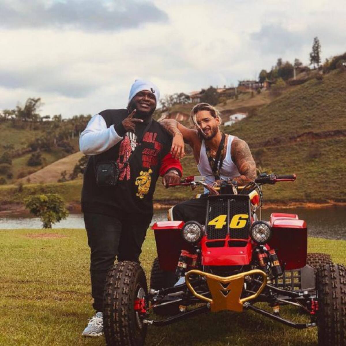 Video de Instinto Natural de Maluma ft. Sech