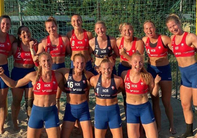 Selección femenil de balonmano de playa en Noruega aceptaron la multa y decidieron no cambiar su uniforme