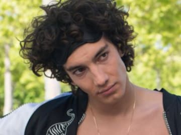 ¿Qué hace Jorge López, de ‘Élite’, con el protagonista de ‘Riverdale’?