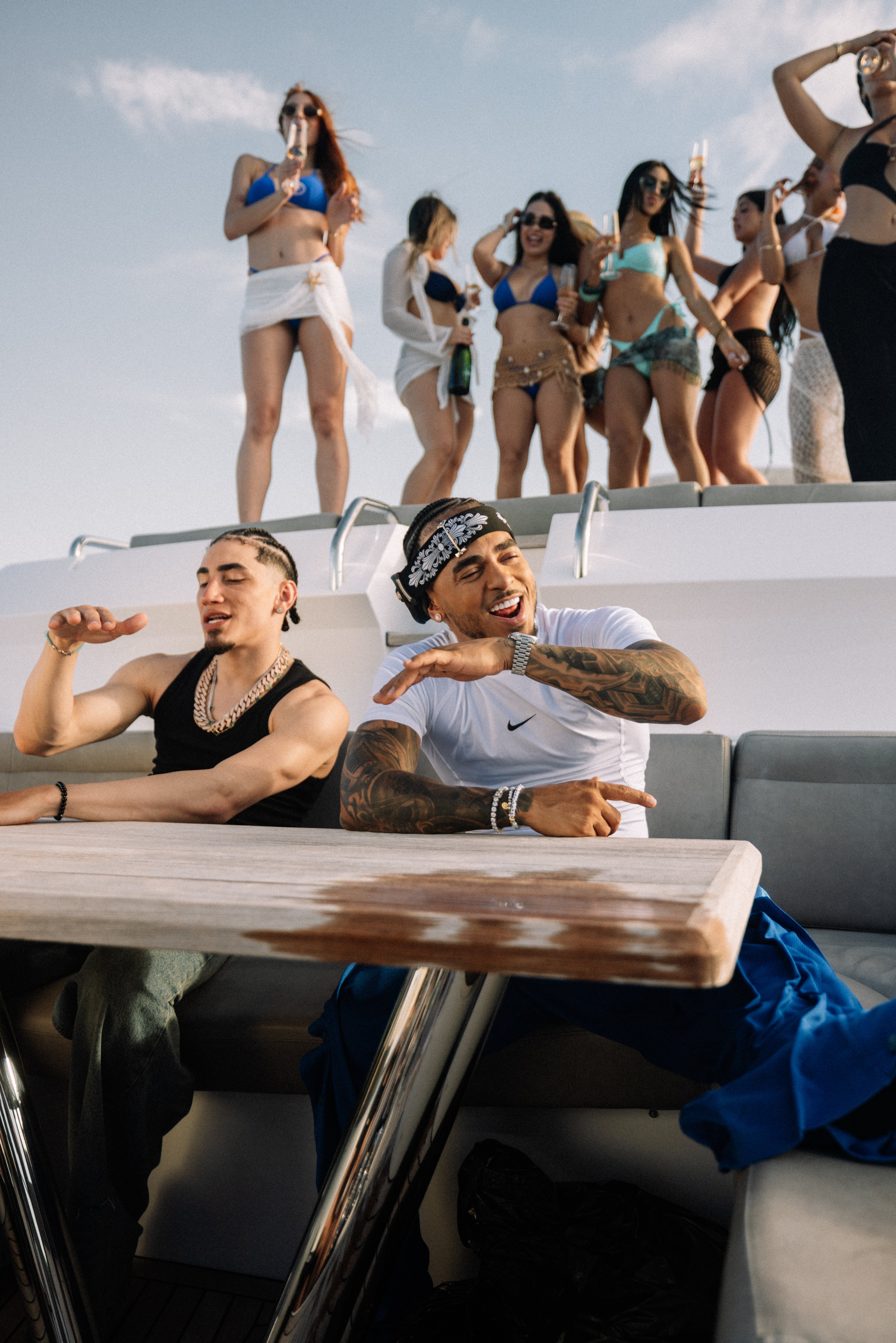 Ozuna y Omar Courtz