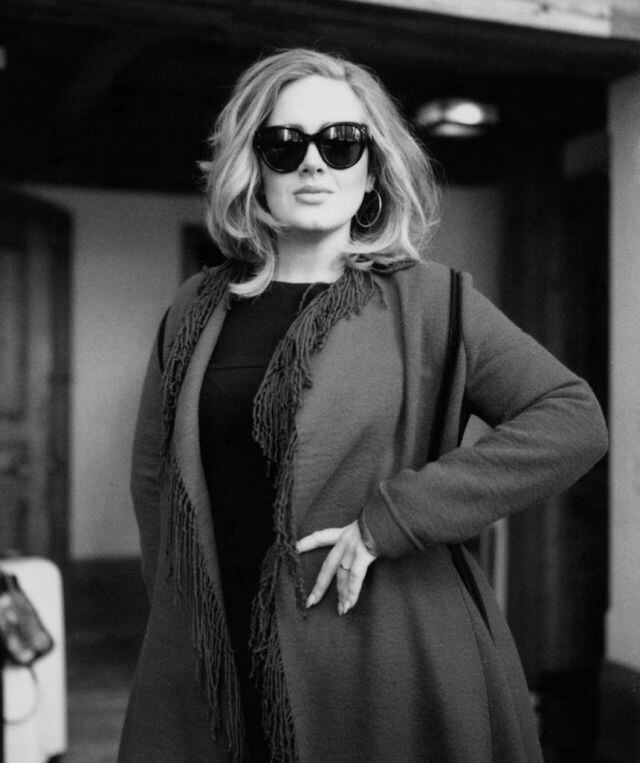 Adele hace doblete en la lista y se queda tan pichi.