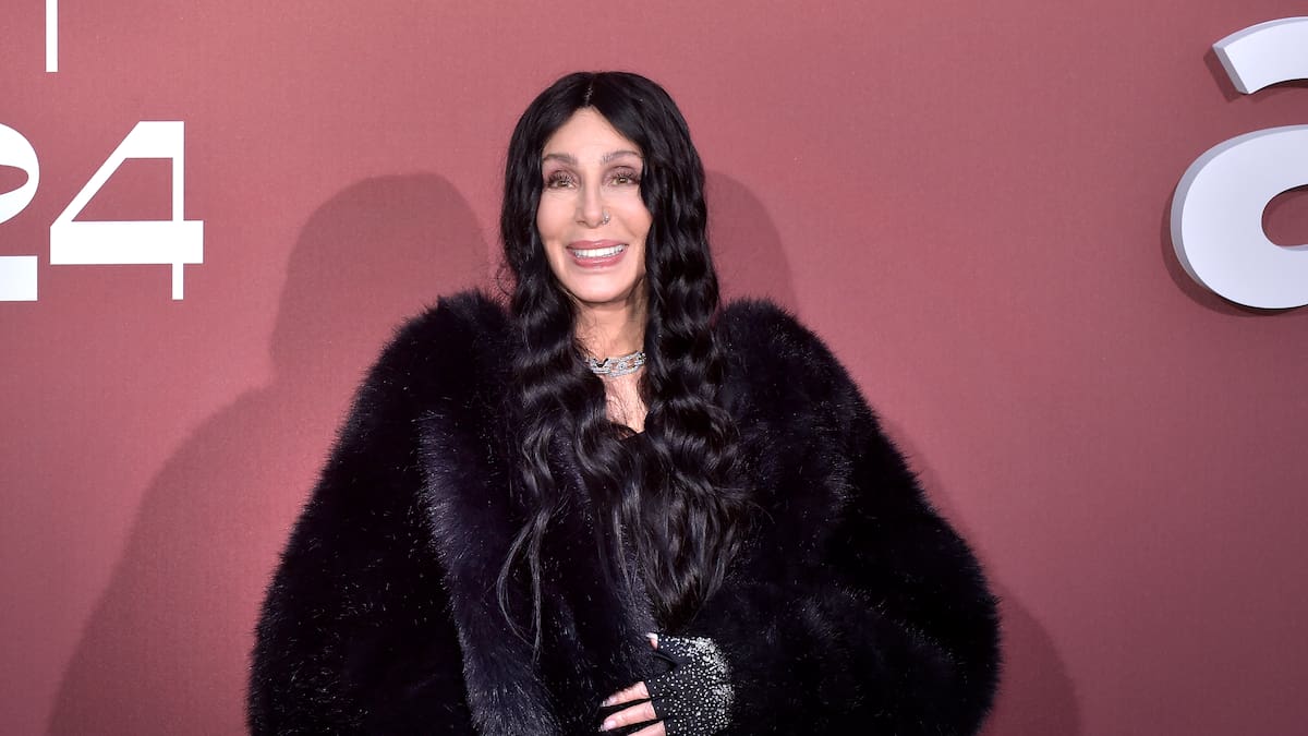 Cher adelanta la Navidad y lanza una edición limitada de 'Christmas' con solo 3.500 copias y cinco canciones en vinilo