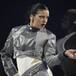 Rosalía anuncia en pleno concierto cuándo va a lanzar su próxima canción: ‘Aislamiento’